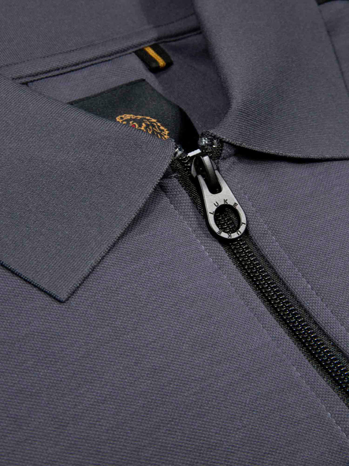 Men's grey polo shirt with polo collar, detail view 2