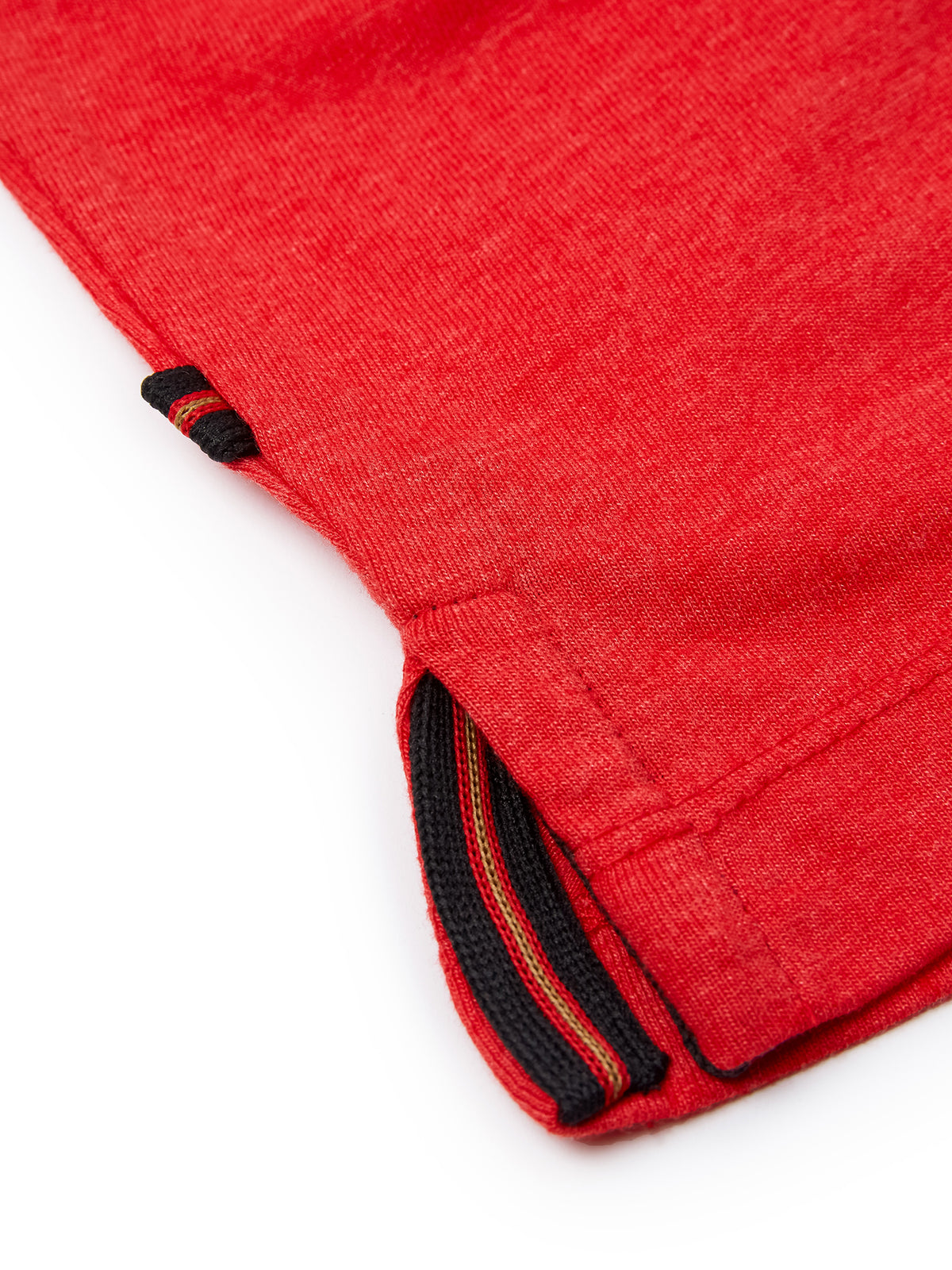 Men's red t-shirt with crew neck and short sleeves, detail view 2