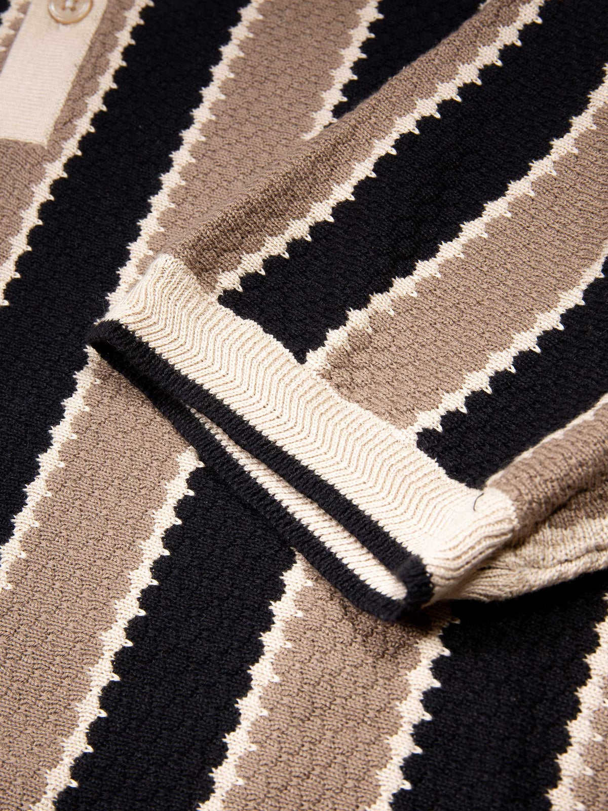 Men's brown jumper, detail view 2
