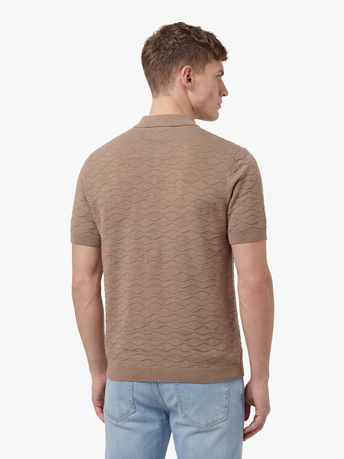 Men's brown jumper, back view