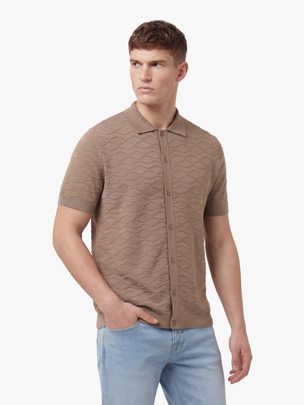 Men's brown jumper, detail view 1