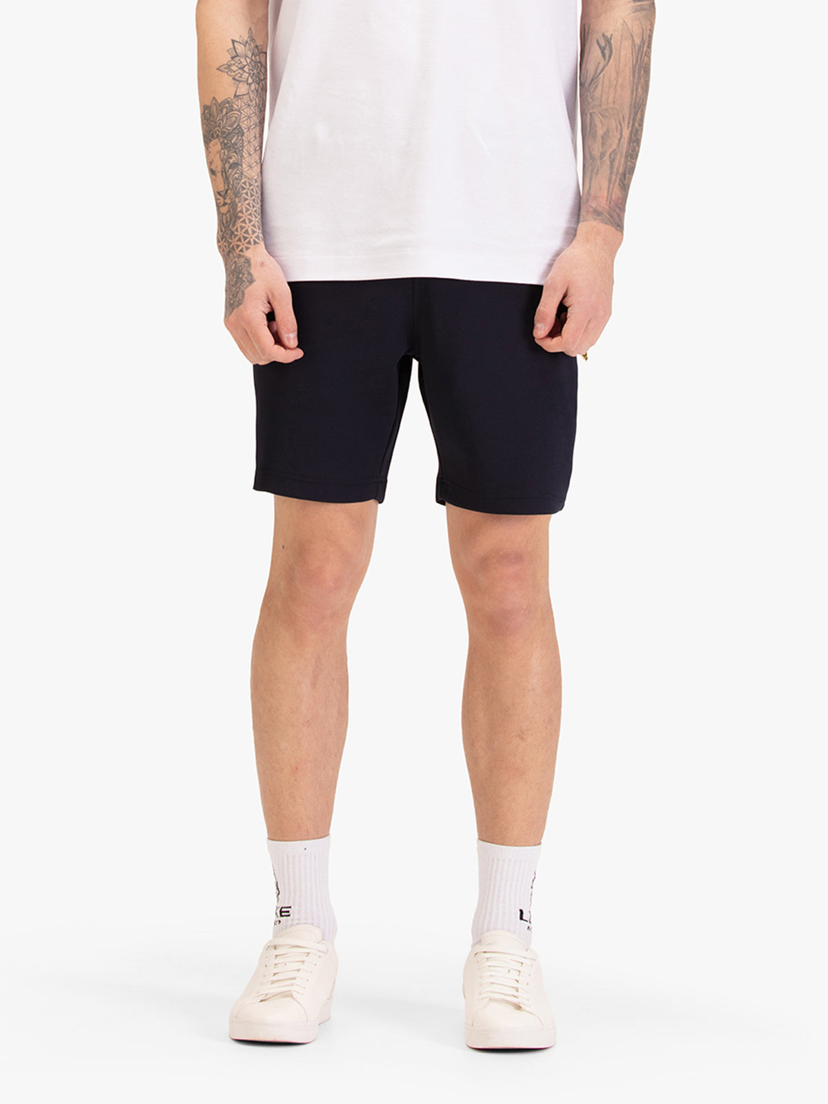 HAKON PANEL DETAIL SHORT