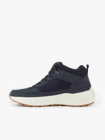 RED ROCK CHUCKER BOOTS
