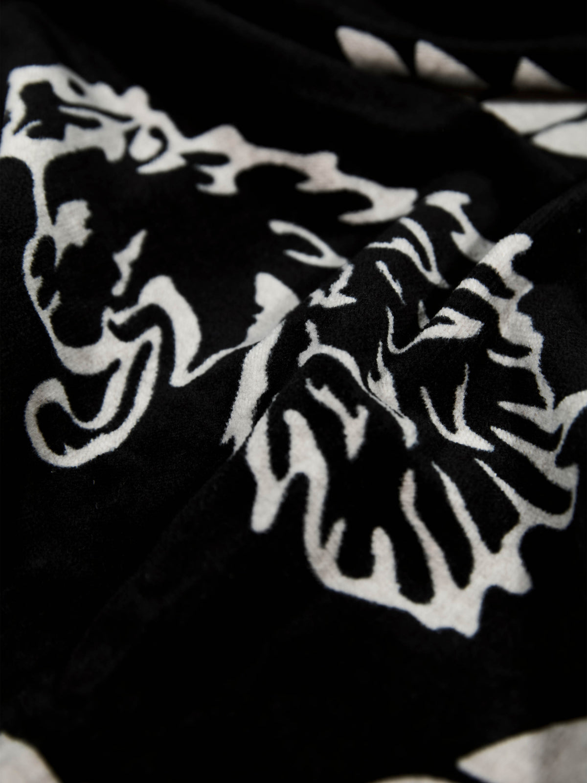 TRIBUTE TOWEL