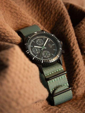 Men's watch.