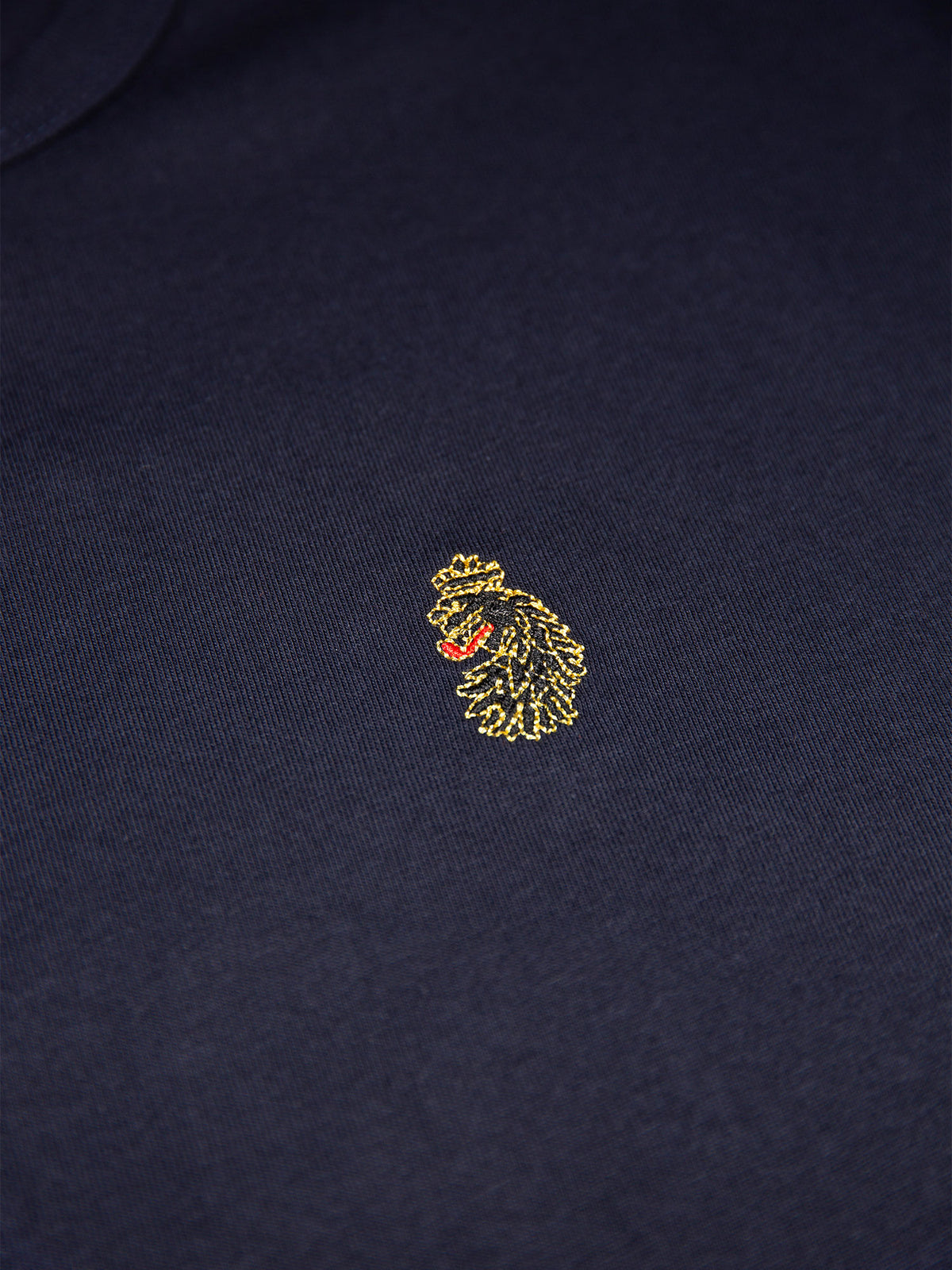 Men's navy t-shirt with crew neck and short sleeves - detail view 1.