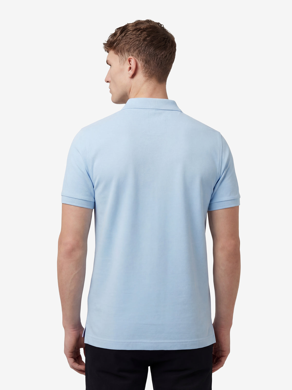 Men's blue polo shirt with polo collar, detail view 1