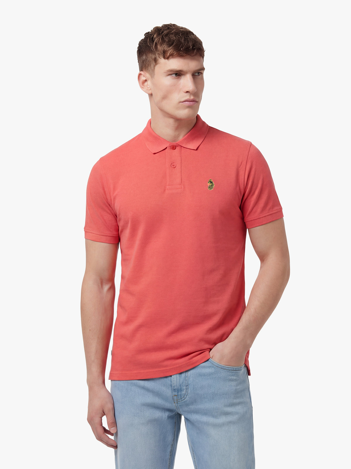 Men's red polo shirt with polo collar, detail view 1