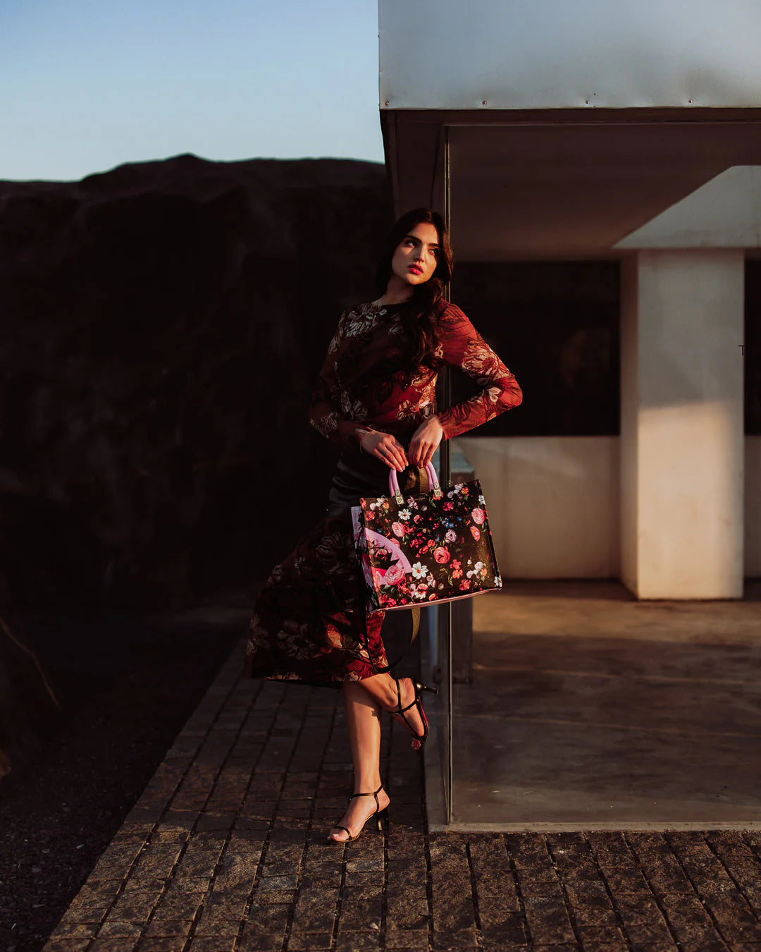 SPRAYGROUND JARDIN DE FLORES TORTUGA TOTE